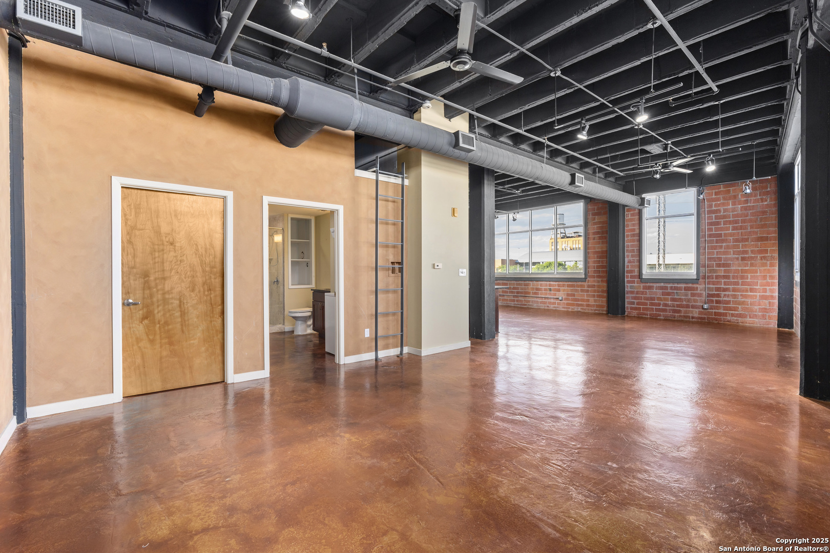 1331 S Flores San Antonio TX 78204