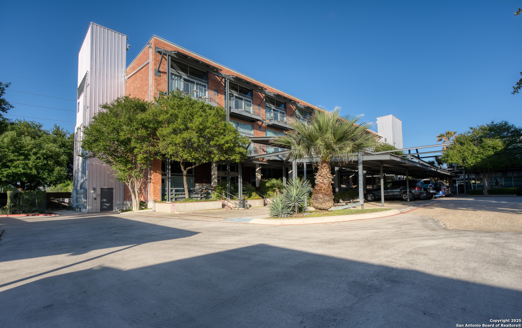 1331 S Flores San Antonio TX 78204