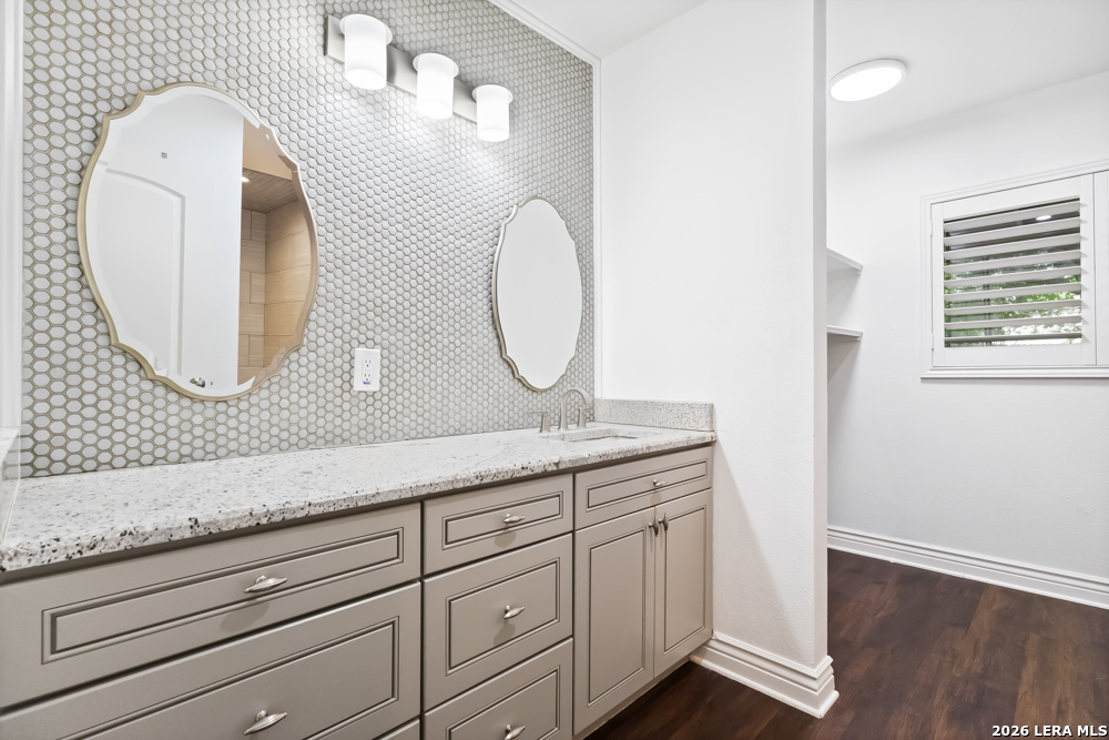 230 Alta Avenue Alamo Heights TX 78209