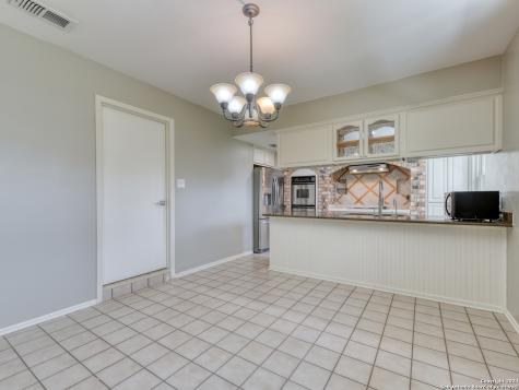 3322 Castledale Drive San Antonio TX 78230