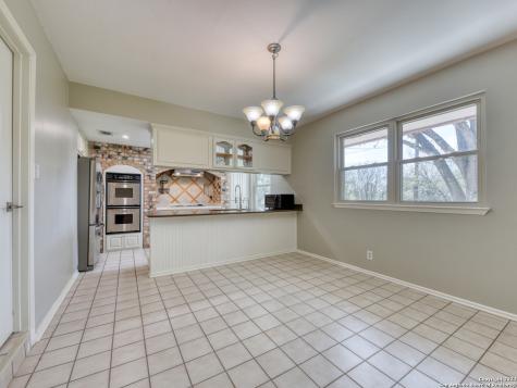 3322 Castledale Drive San Antonio TX 78230
