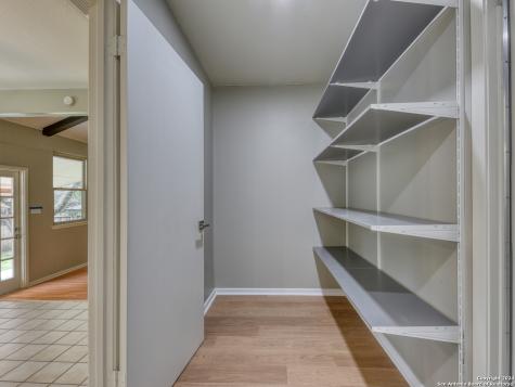 3322 Castledale Drive San Antonio TX 78230