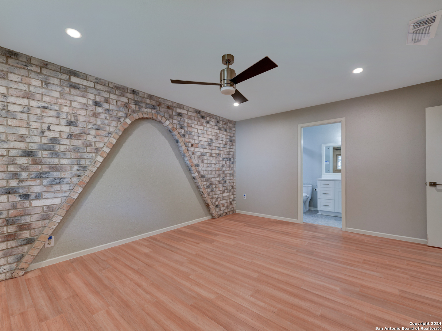 3322 Castledale Drive San Antonio TX 78230