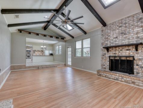 3322 Castledale Drive San Antonio TX 78230