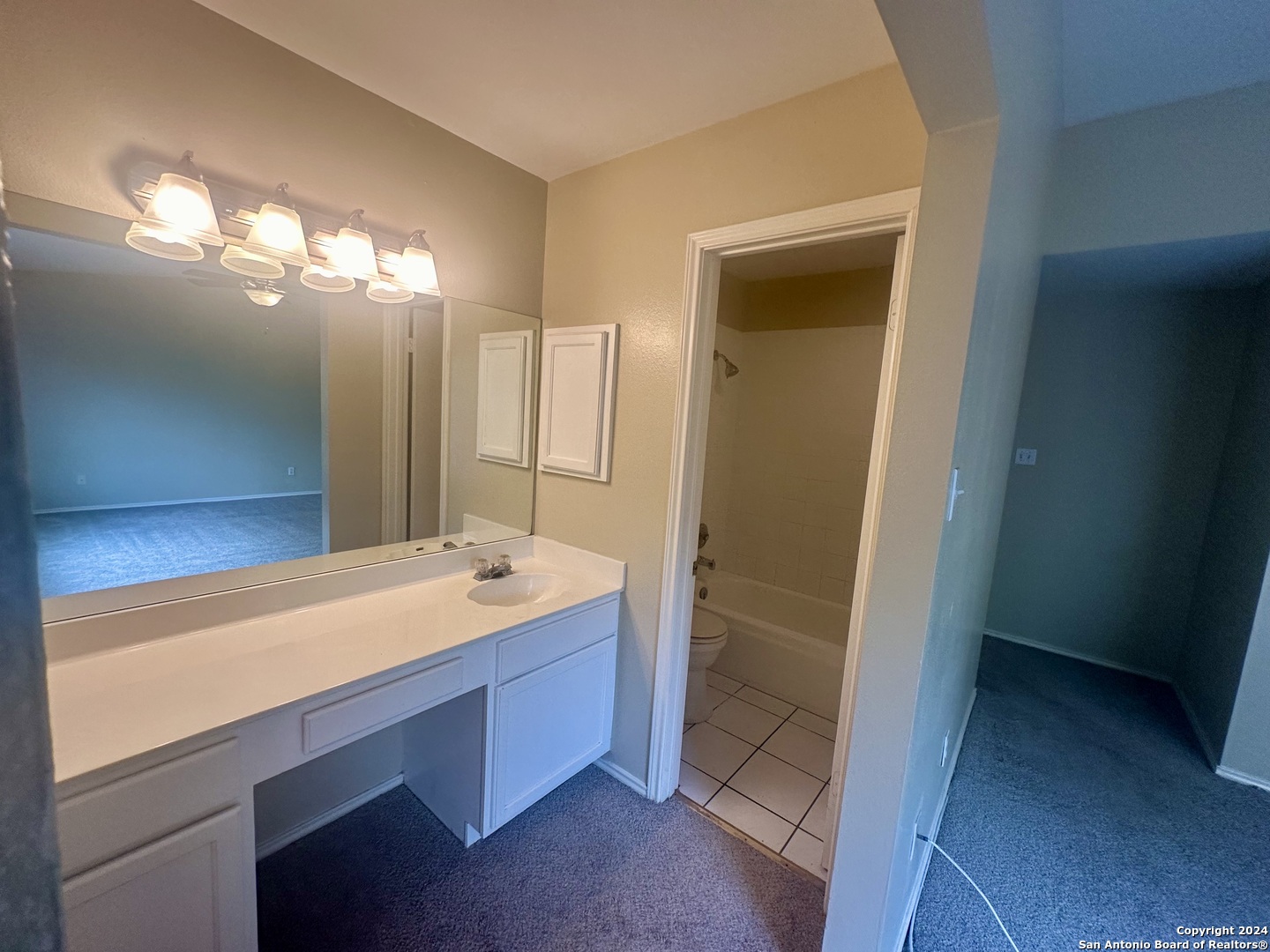 6050 Bantry Bay San Antonio TX 78240
