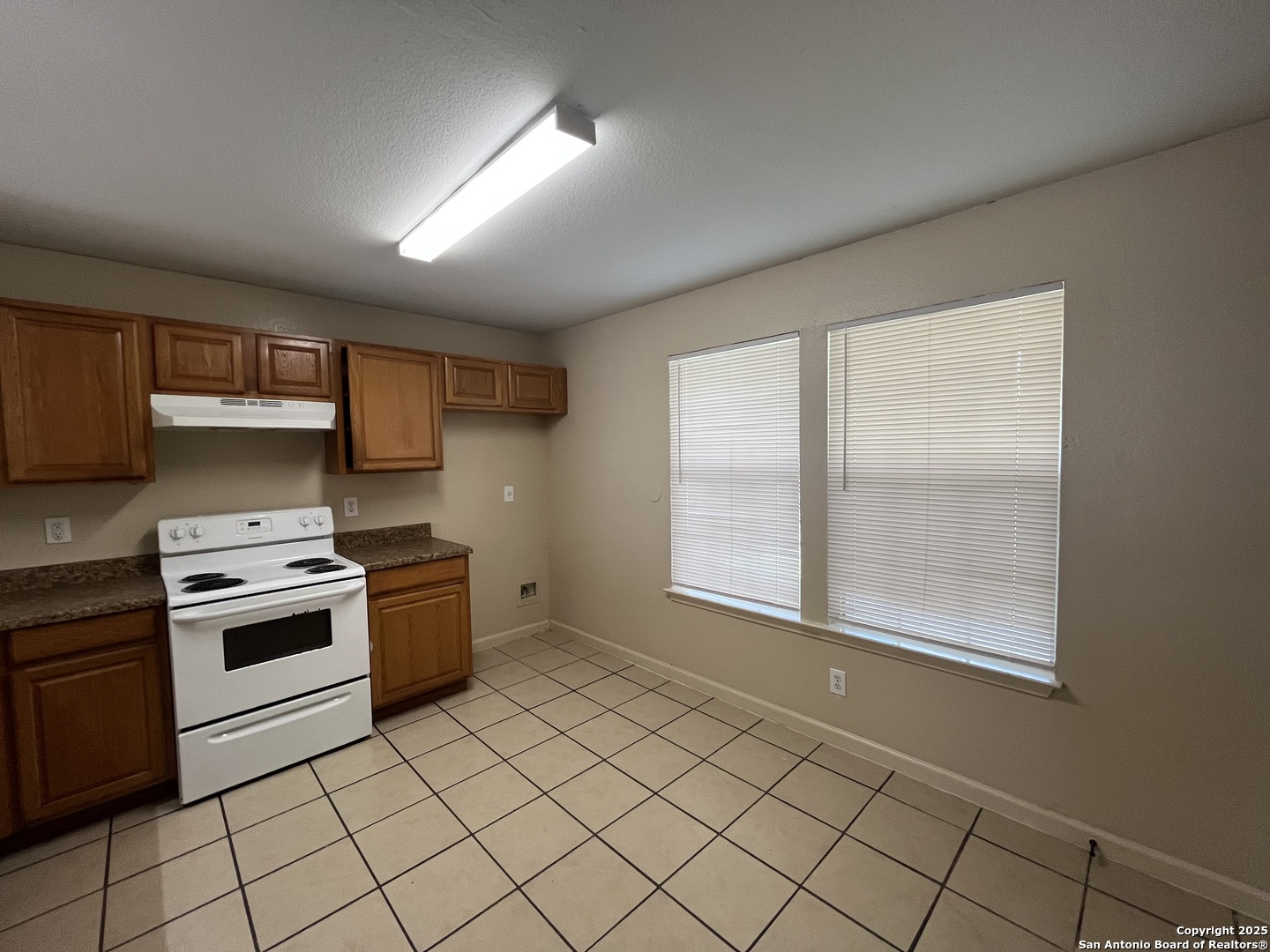 5202 Fountain Lake San Antonio TX 78244