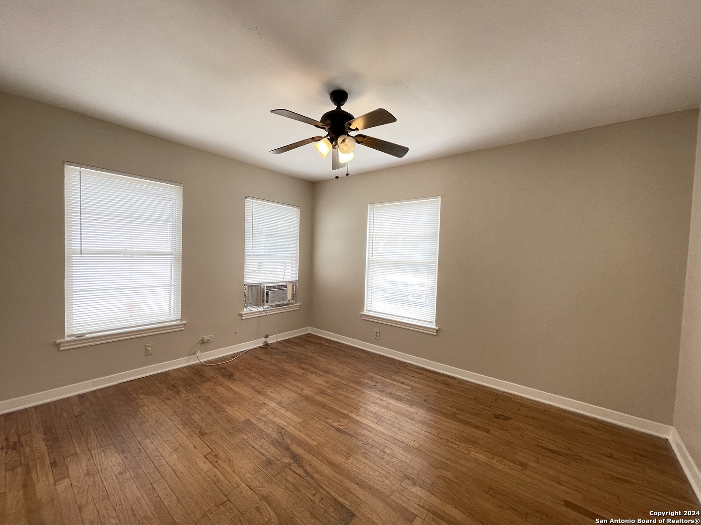 519 W Lynwood Avenue San Antonio TX 78212