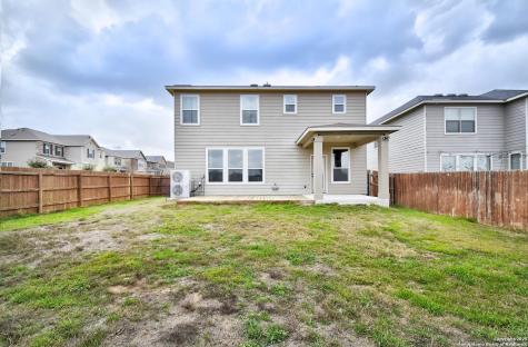 3302 Uresti Fields Converse TX 78109
