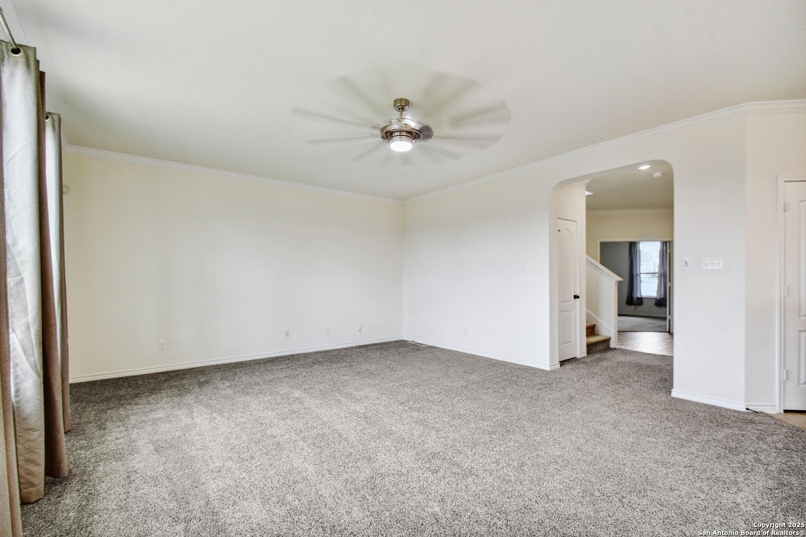3302 Uresti Fields Converse TX 78109