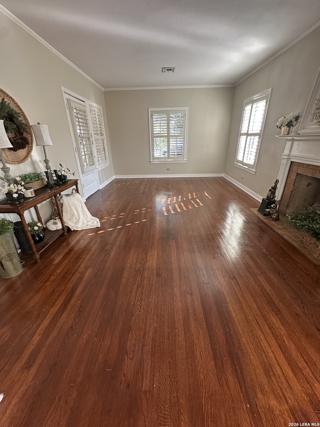 147 Thomas Jefferson San Antonio TX 78228