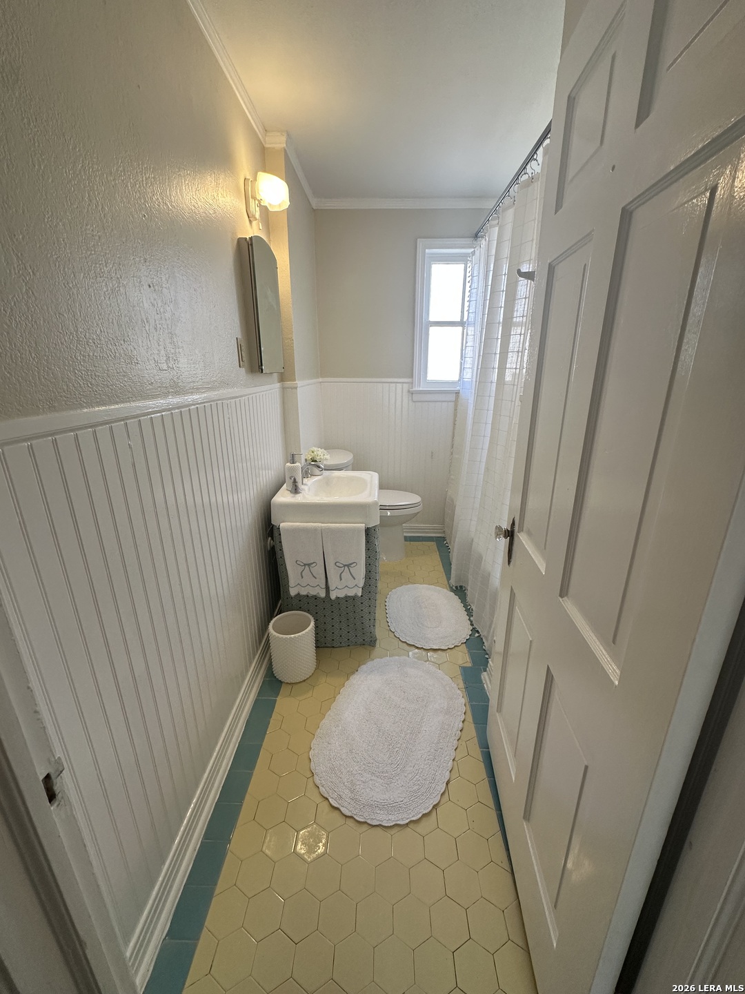 147 Thomas Jefferson San Antonio TX 78228