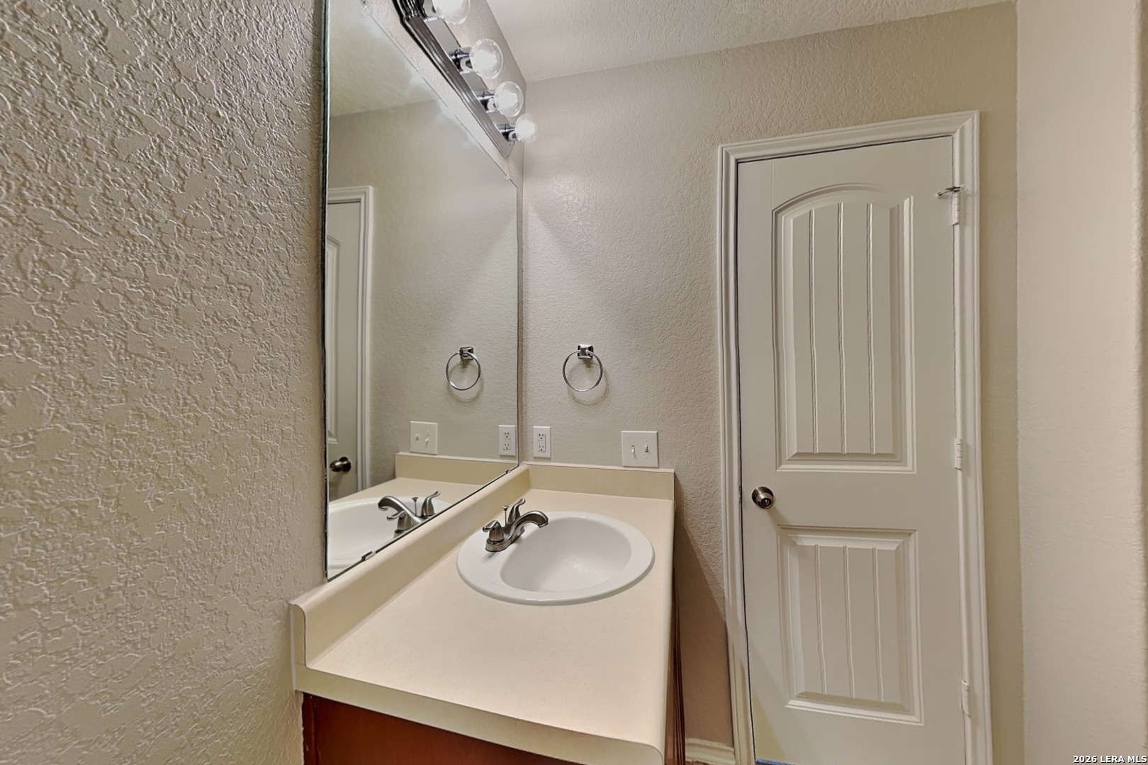 423 Eastern Phoebe San Antonio TX 78253