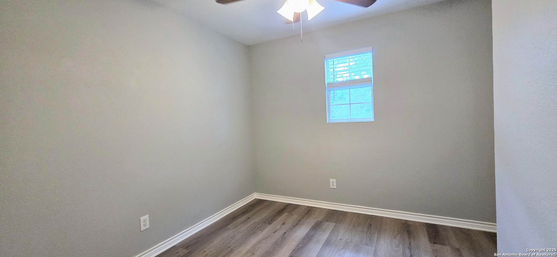 7814 Kingsbury Wood San Antonio TX 78240