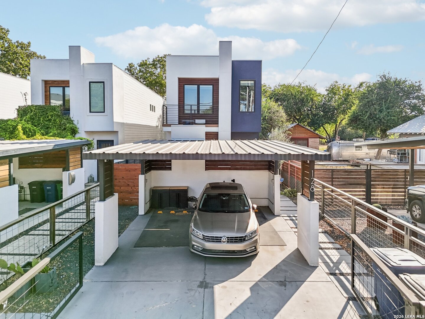 128 Clay San Antonio TX 78204
