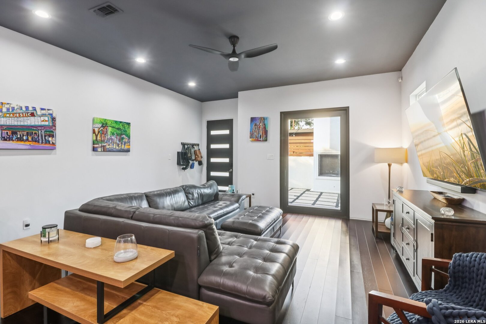 128 Clay San Antonio TX 78204