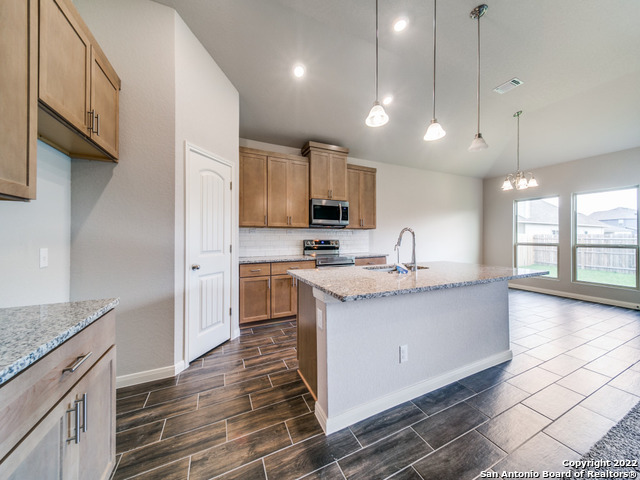 205 Stag Way Schertz TX 78108