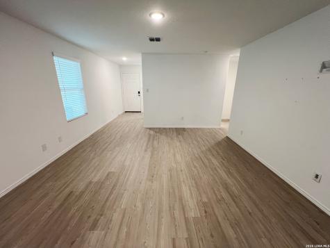 7926 Nessie Trail San Antonio TX 78227