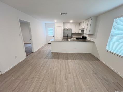 7926 Nessie Trail San Antonio TX 78227