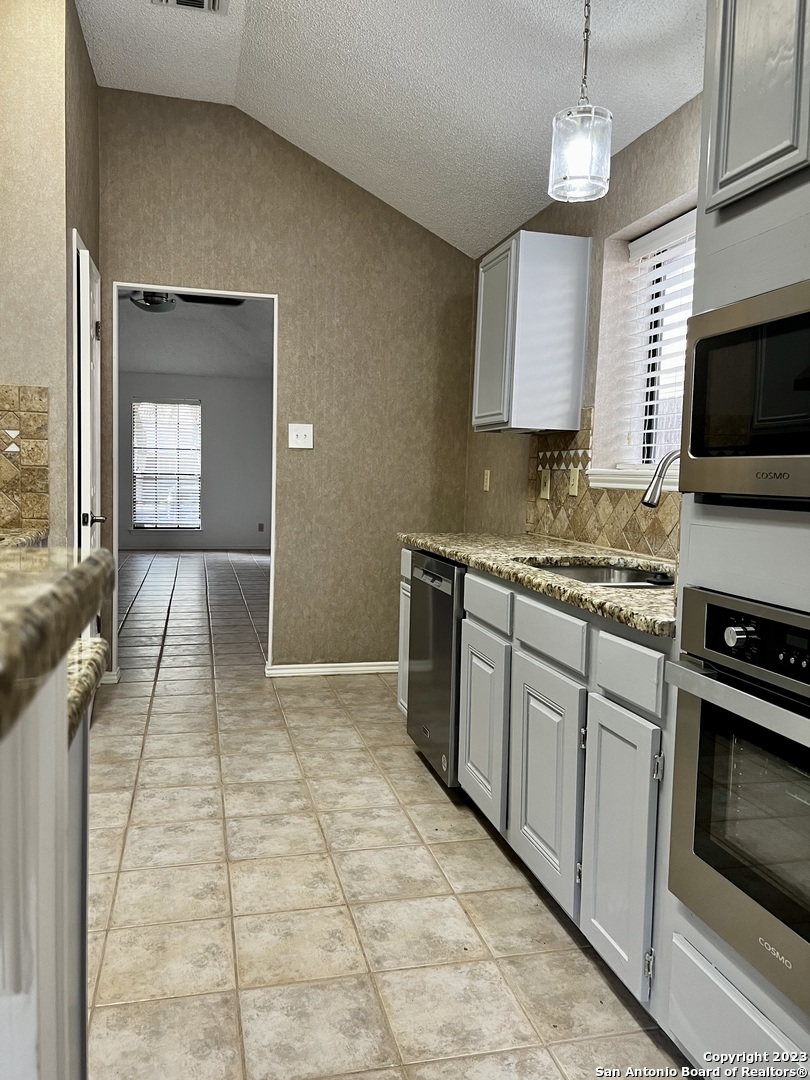 5758 Cedar Cove San Antonio TX 78249