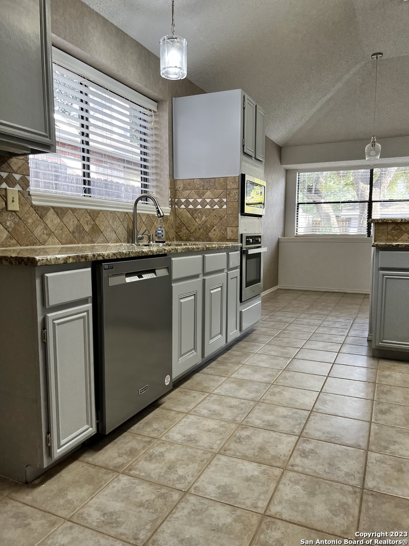5758 Cedar Cove San Antonio TX 78249