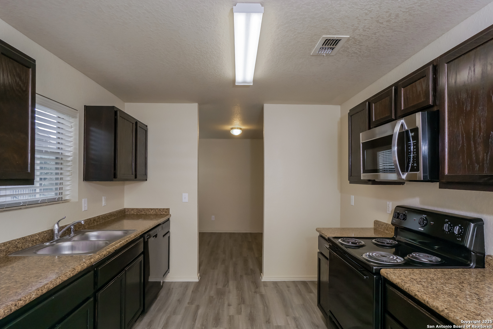 5811 Camier Cove San Antonio TX 78218