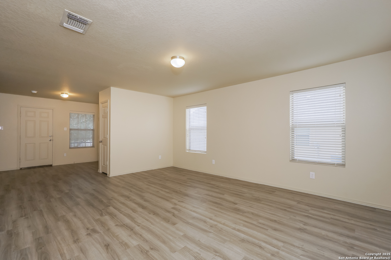 5811 Camier Cove San Antonio TX 78218