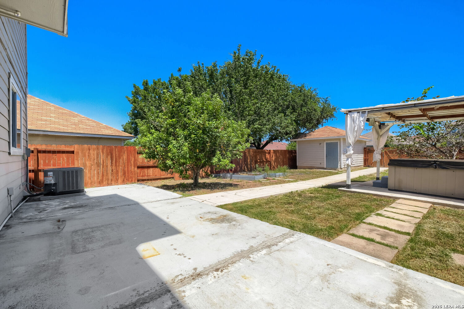 5635 Midcrown Drive San Antonio TX 78218