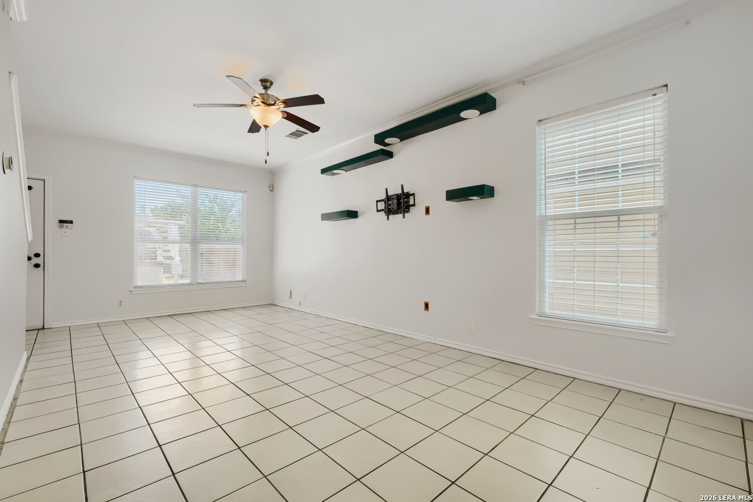5635 Midcrown Drive San Antonio TX 78218