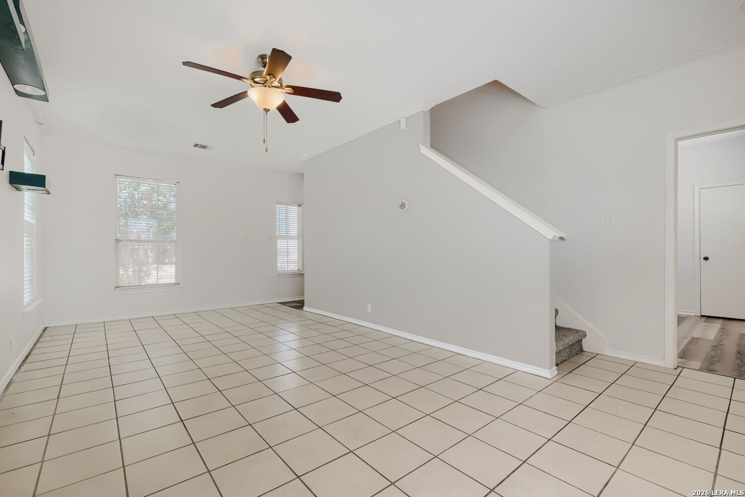 5635 Midcrown Drive San Antonio TX 78218
