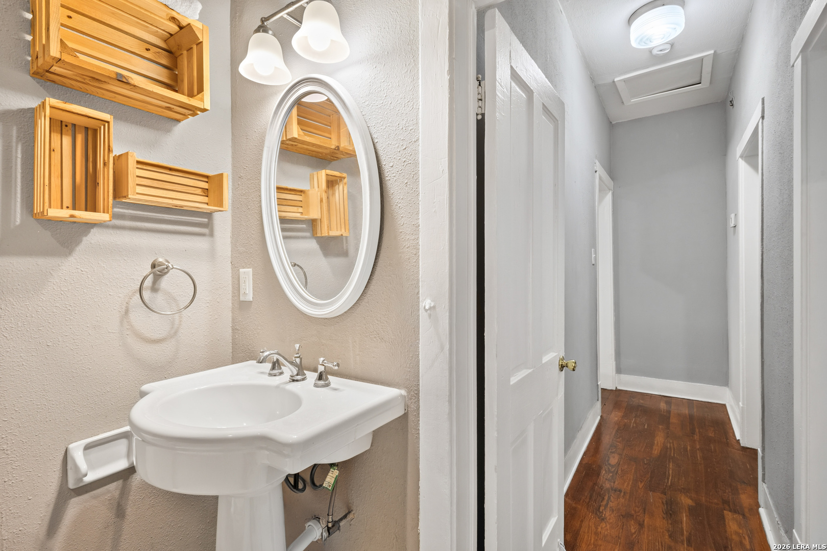 314 Queen Anne Court San Antonio TX 78209