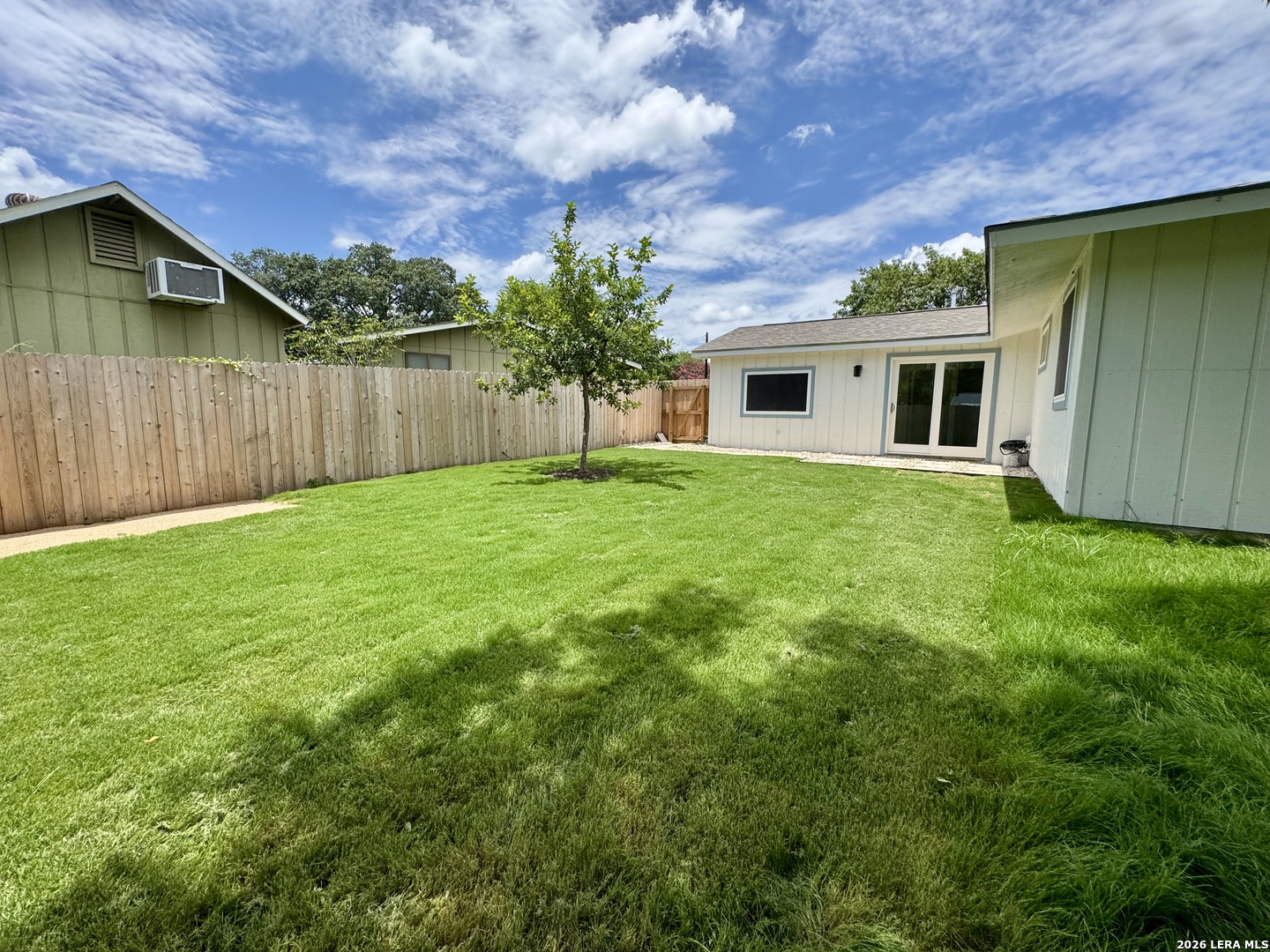 4110 Hunters Glen San Antonio TX 78218