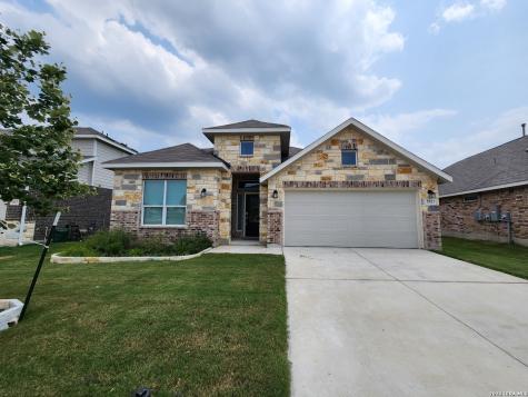 5923 Corsicana Cove Seguin TX 78155