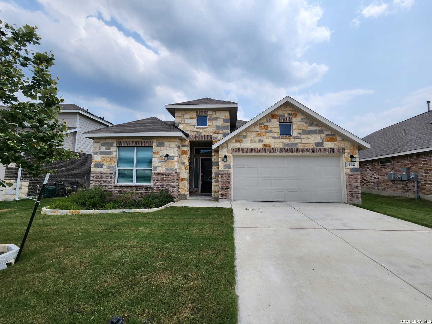 5923 Corsicana Cove Seguin TX 78155