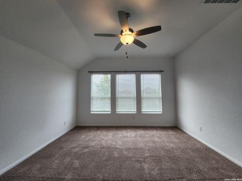 5923 Corsicana Cove Seguin TX 78155
