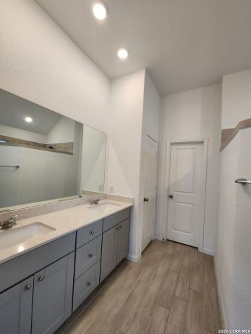 5923 Corsicana Cove Seguin TX 78155