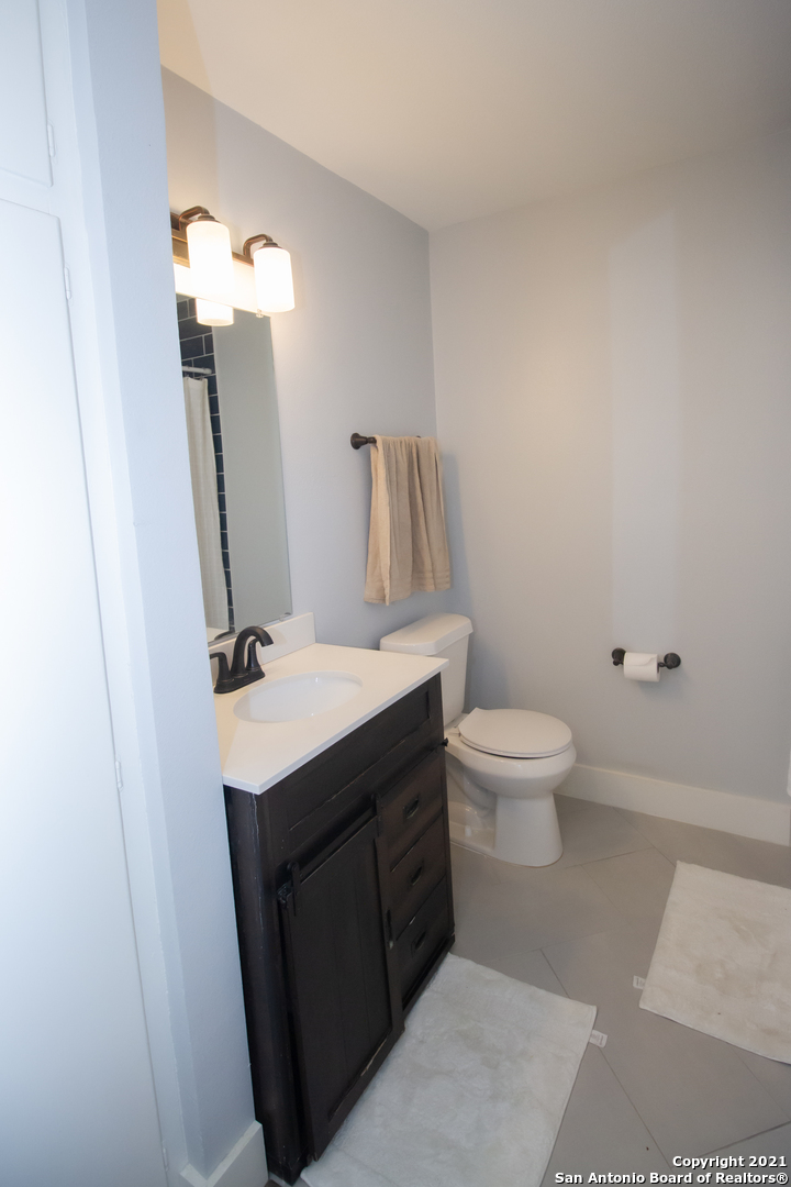245 Calumet Place San Antonio TX 78209