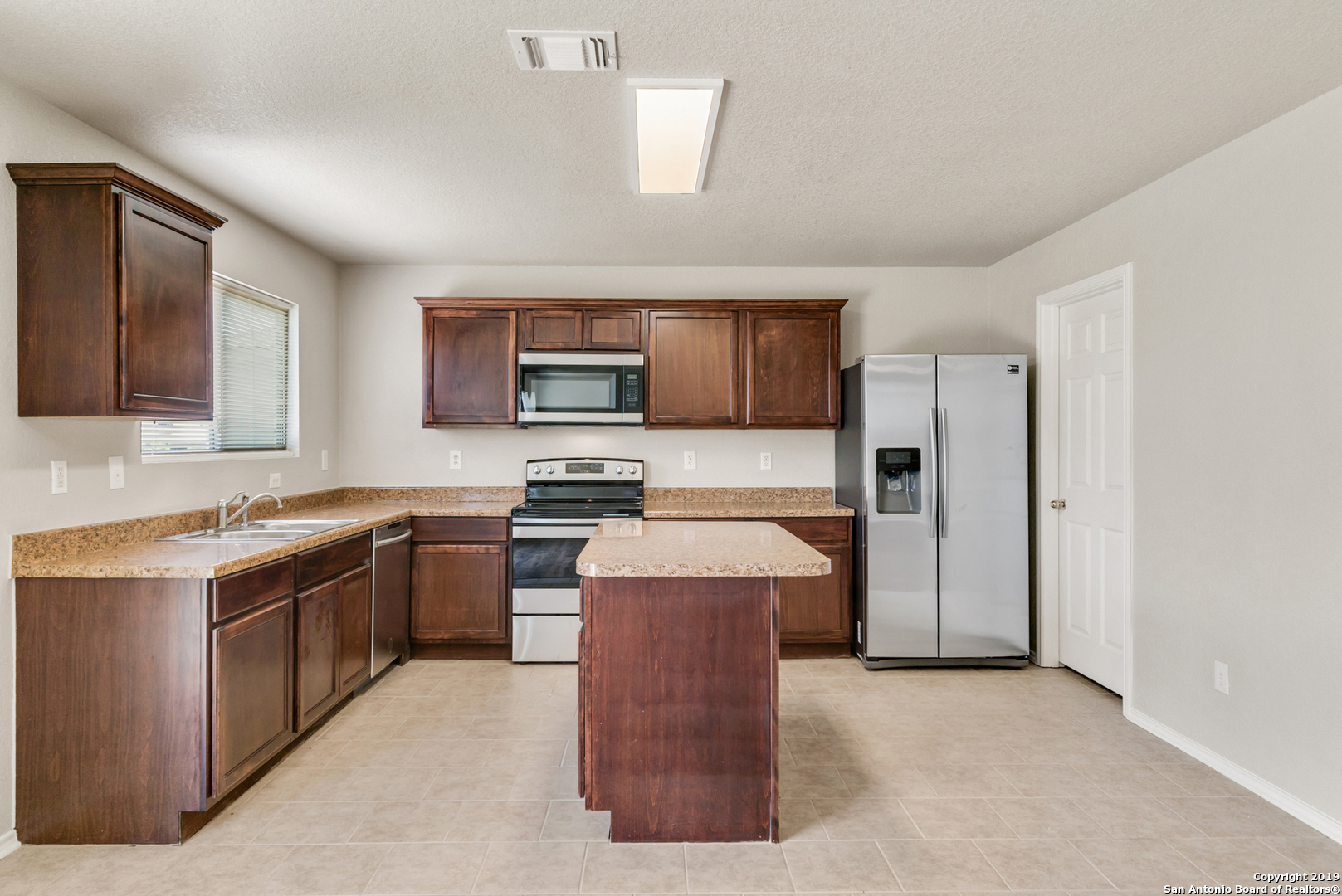 3410 Glacier Lake San Antonio TX 78222