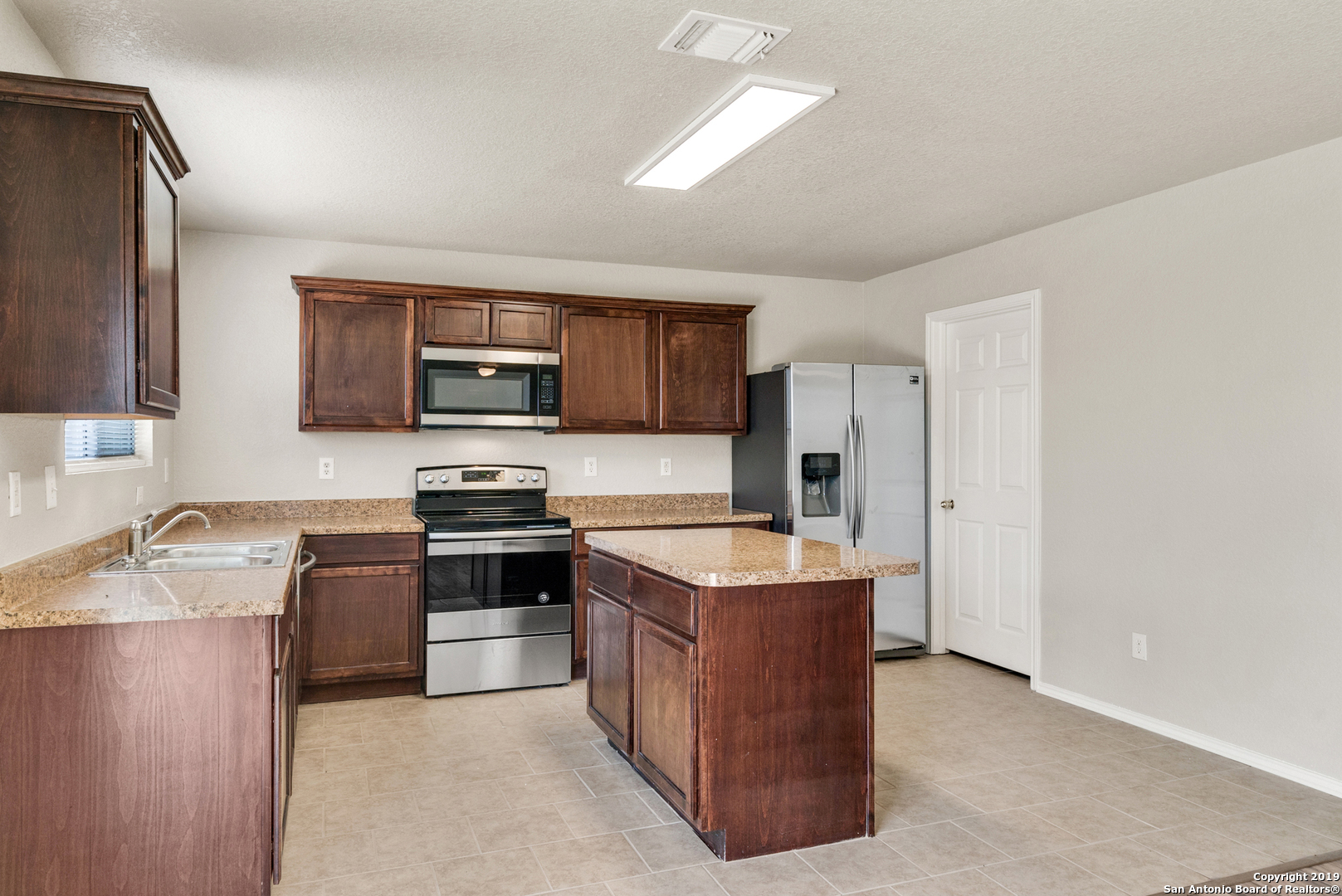 3410 Glacier Lake San Antonio TX 78222