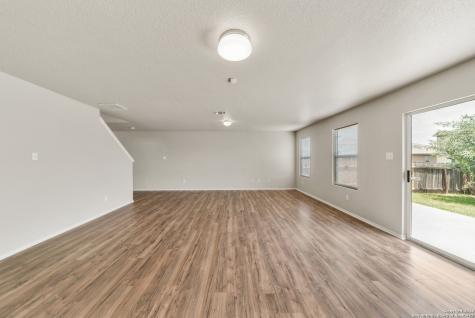 3410 Glacier Lake San Antonio TX 78222