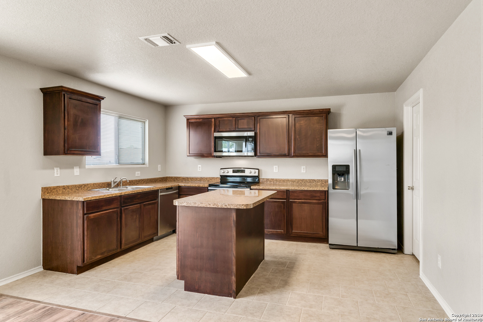3410 Glacier Lake San Antonio TX 78222