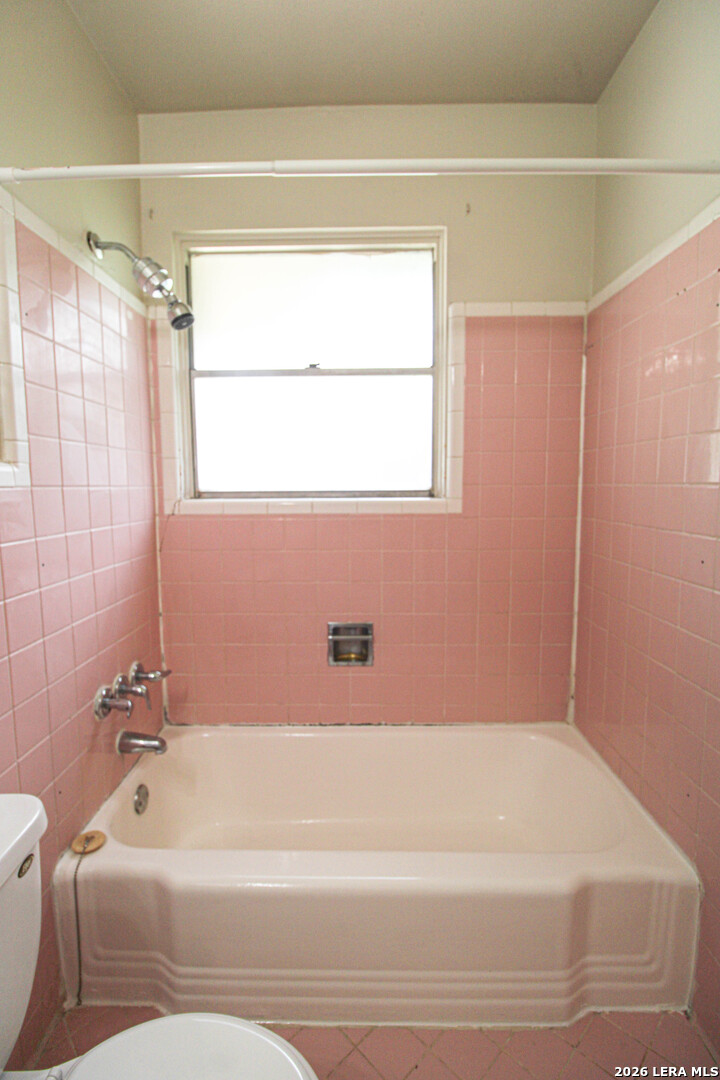 4102 Waikiki Drive San Antonio TX 78218