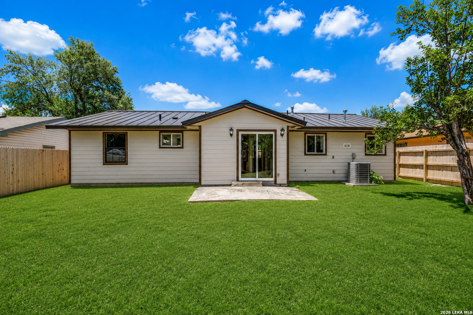 504 Willow Drive Converse TX 78109