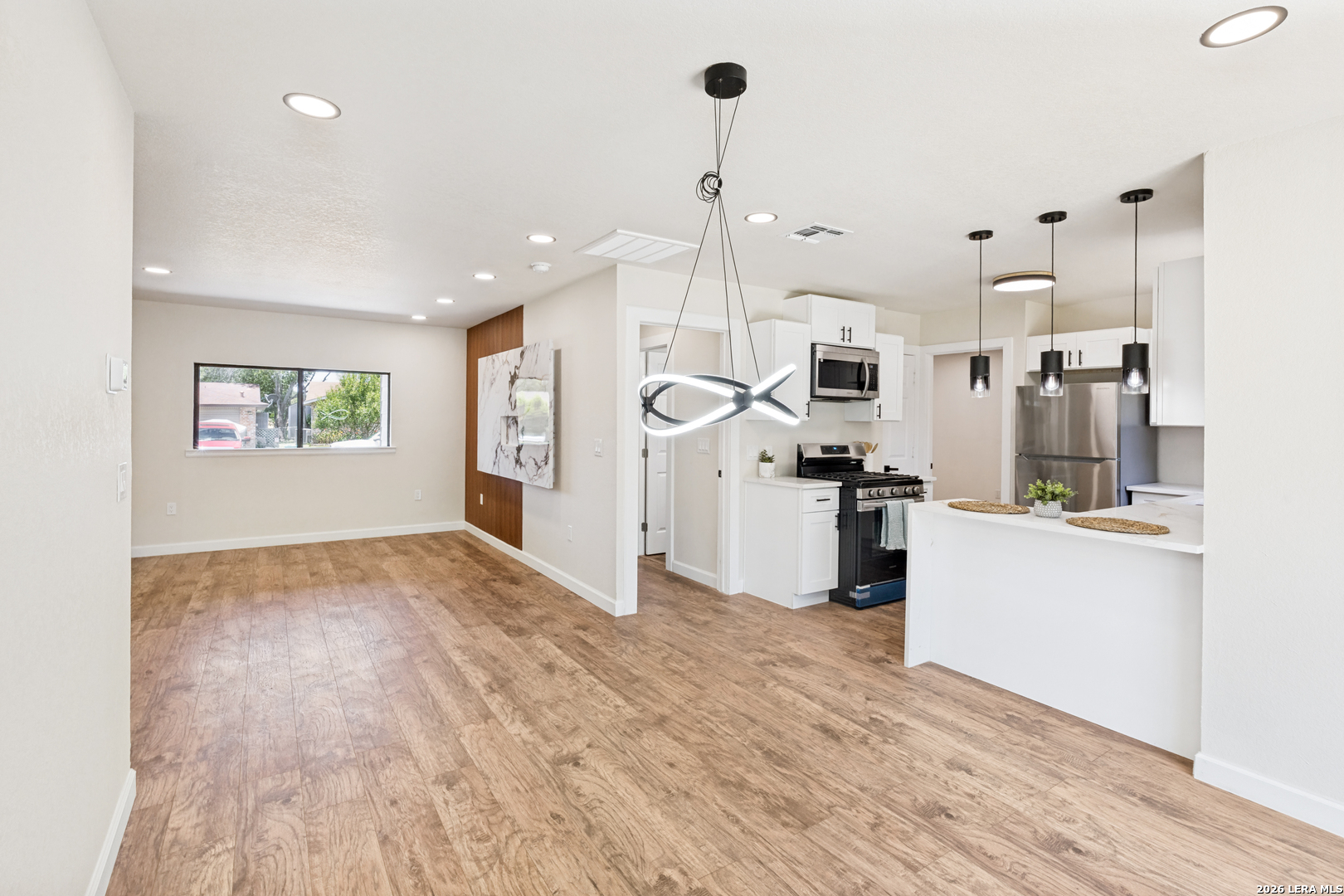 504 Willow Drive Converse TX 78109