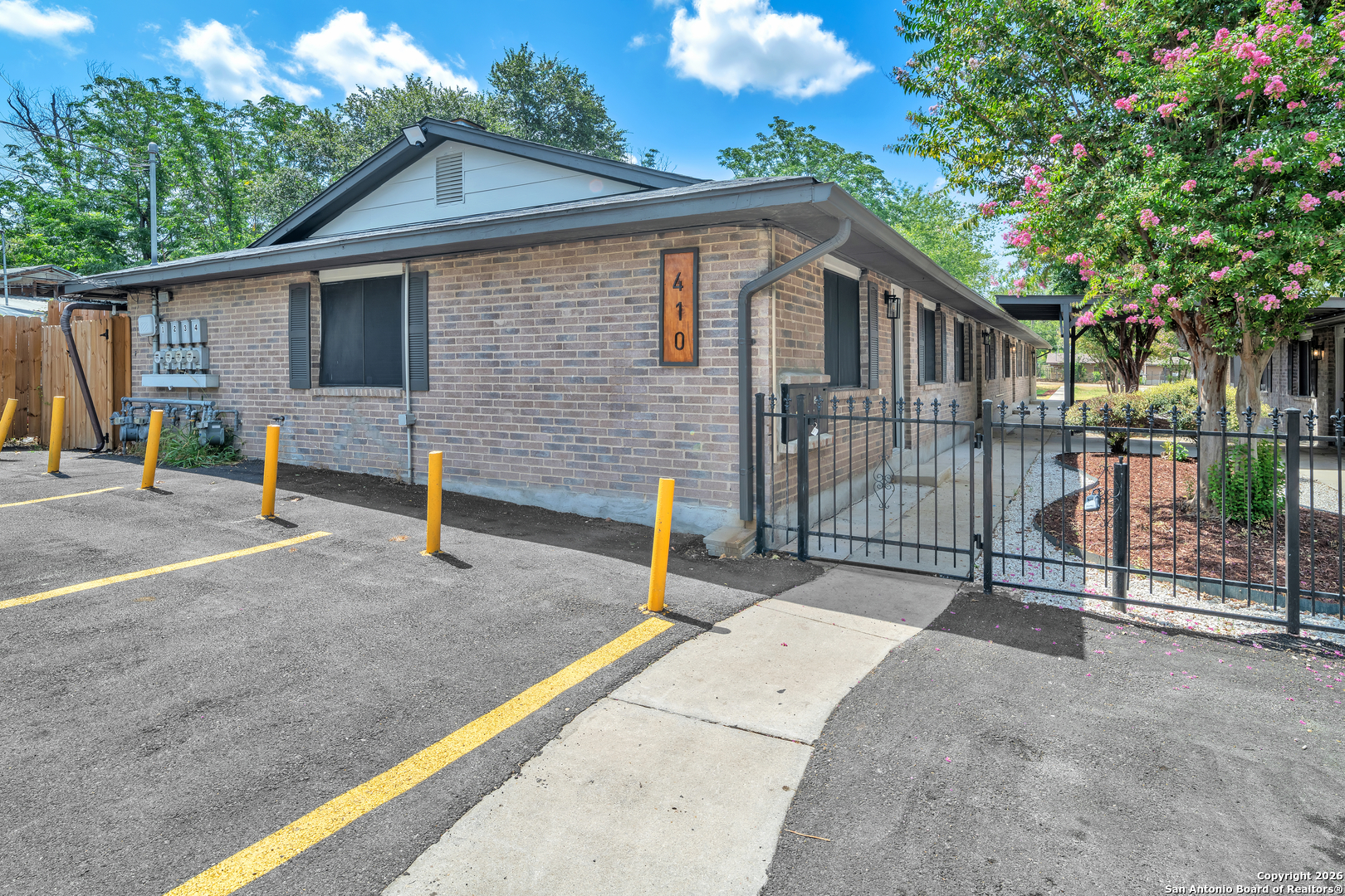 410 Regina San Antonio TX 78223