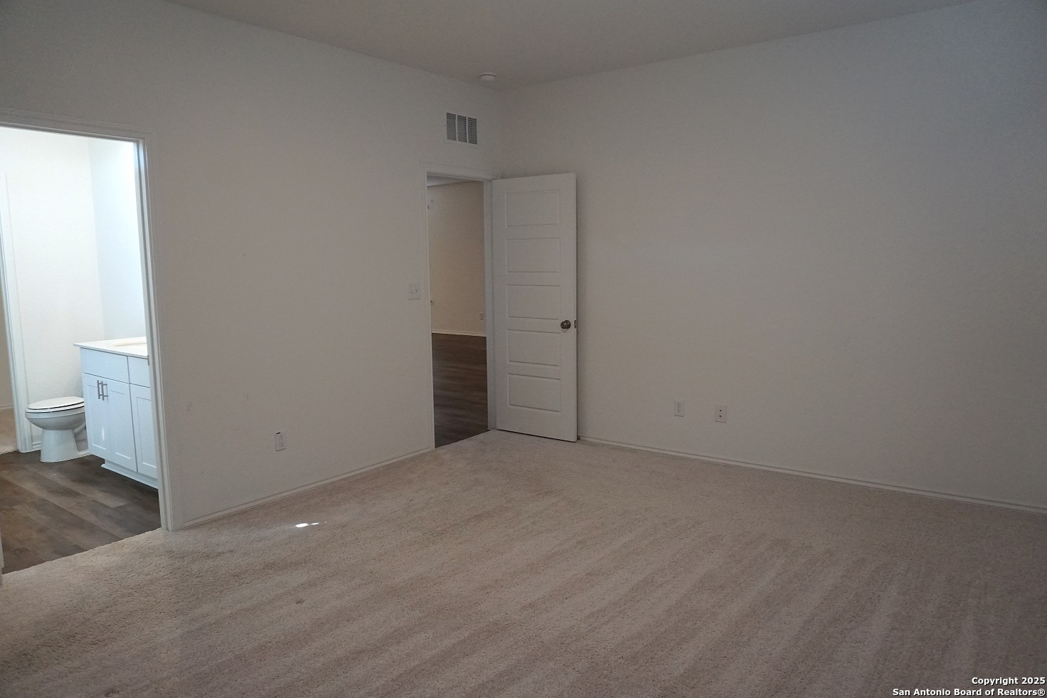 1206 Casa Luminar Converse TX 78109