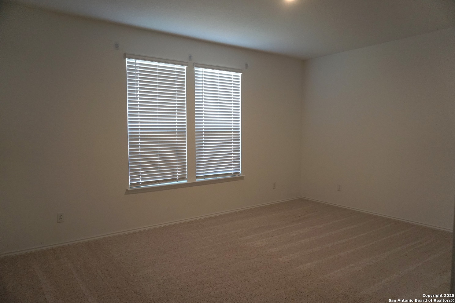 1206 Casa Luminar Converse TX 78109