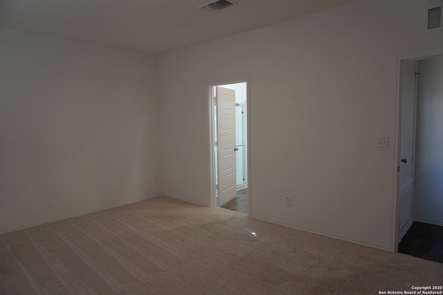 1206 Casa Luminar Converse TX 78109