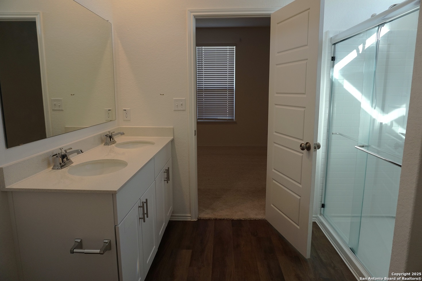 1206 Casa Luminar Converse TX 78109