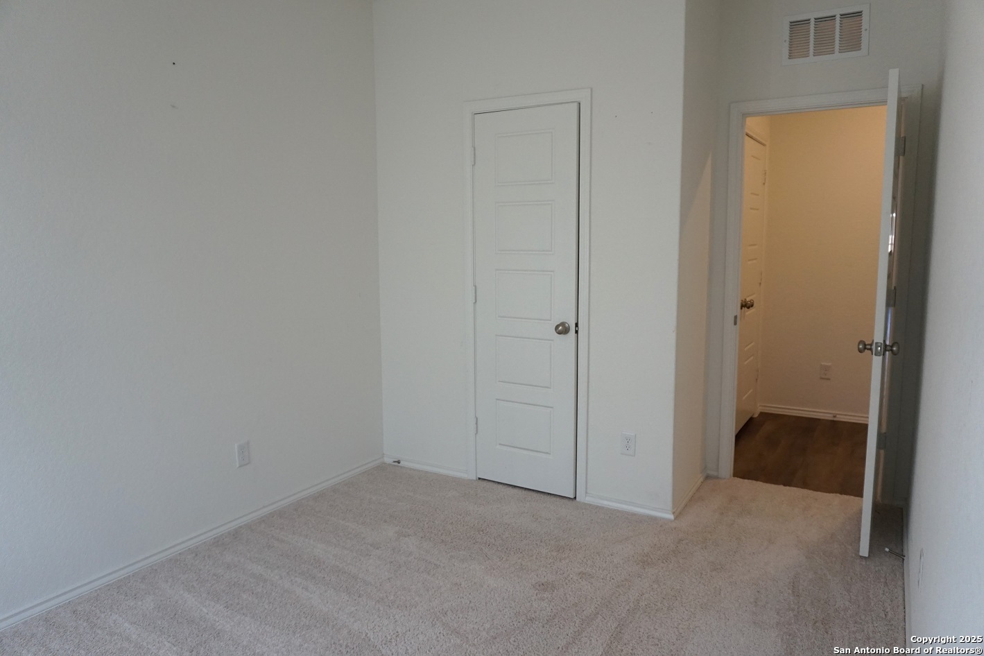 1206 Casa Luminar Converse TX 78109