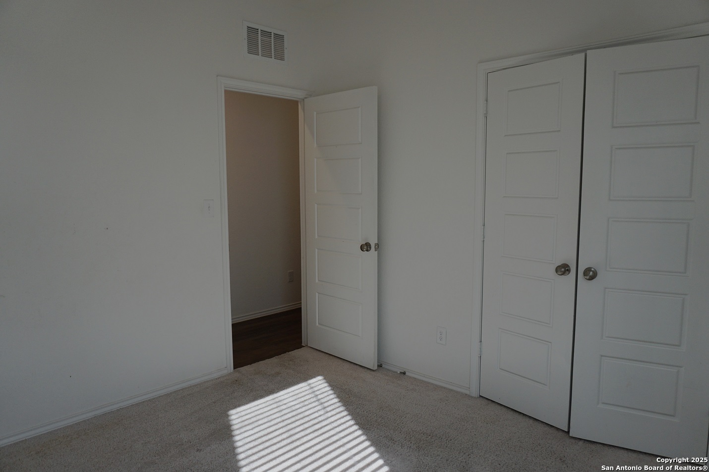 1206 Casa Luminar Converse TX 78109